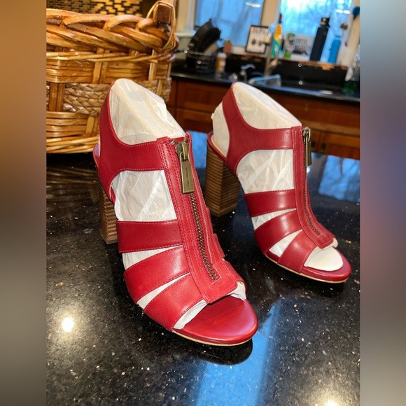 NWT Michael Kors heeled sandals sexy red - Picture 12 of 15